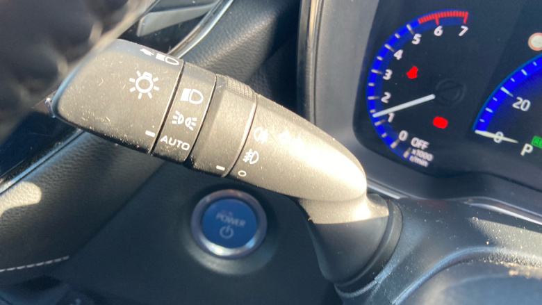 Toyota Corolla 1.8 VVT-i Hybrid Icon Tech 5dr CVT Hybrid Hatchback